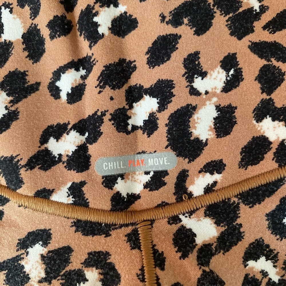 Leopard Print Biker shorts XS - Aerie - Picture 6 of 8